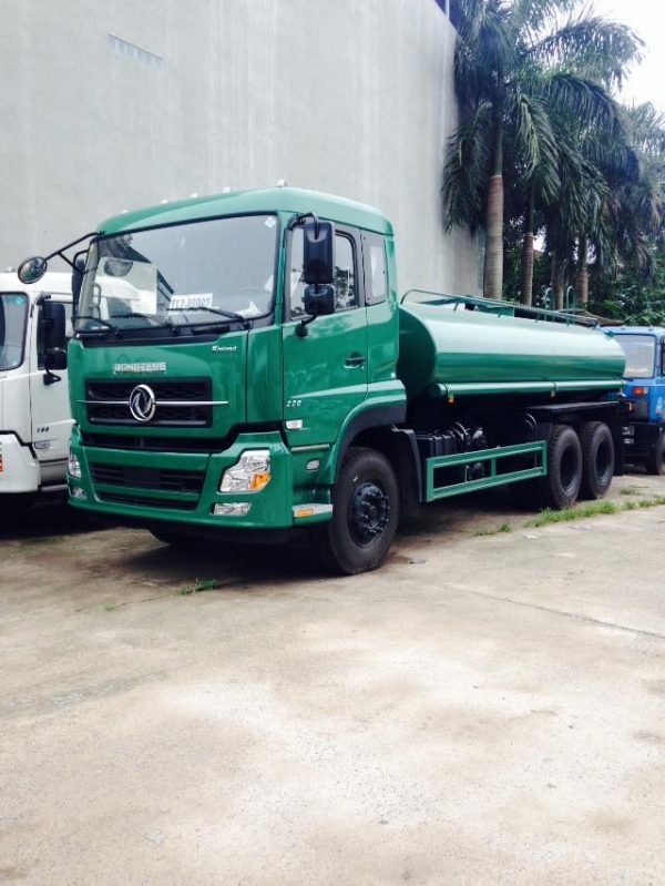 xe phun nước rửa đường tưới cây 12,5 khối Dongfeng