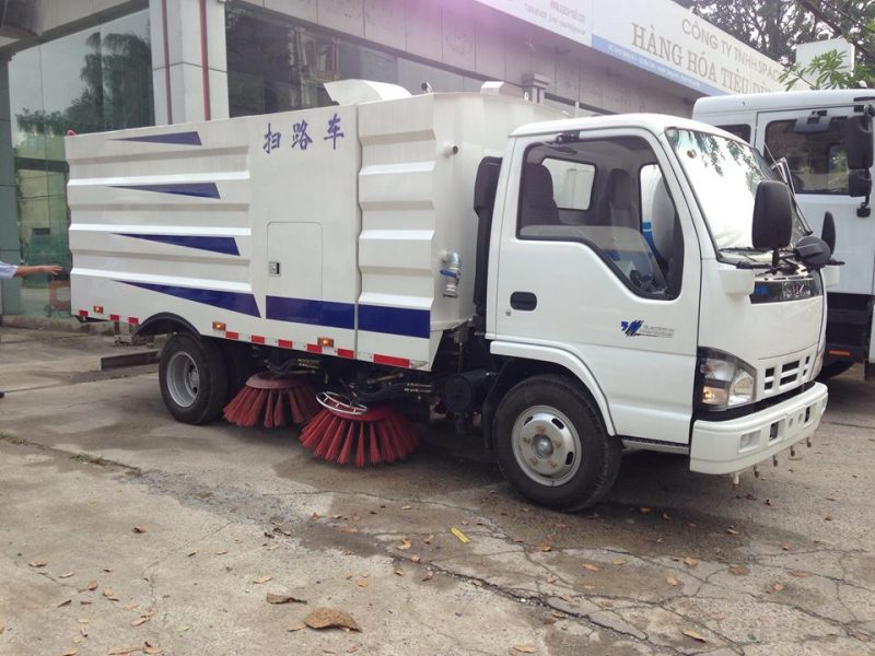 xe quét đường hút bụi isuzu nhập khẩu nguyên chiếc